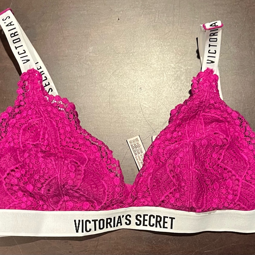 Victoria's Secret Pink Lace Wireless Bra